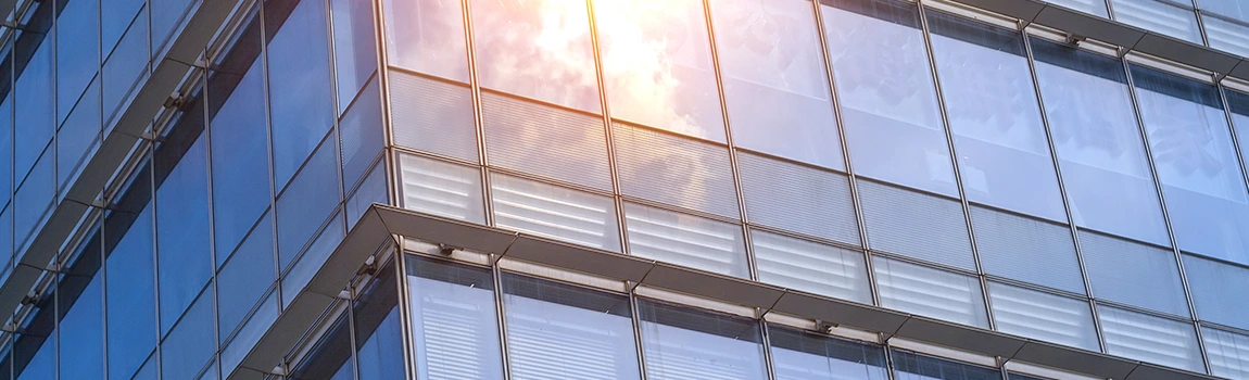 UV-Resistant Glass Experts in Valrico, FL